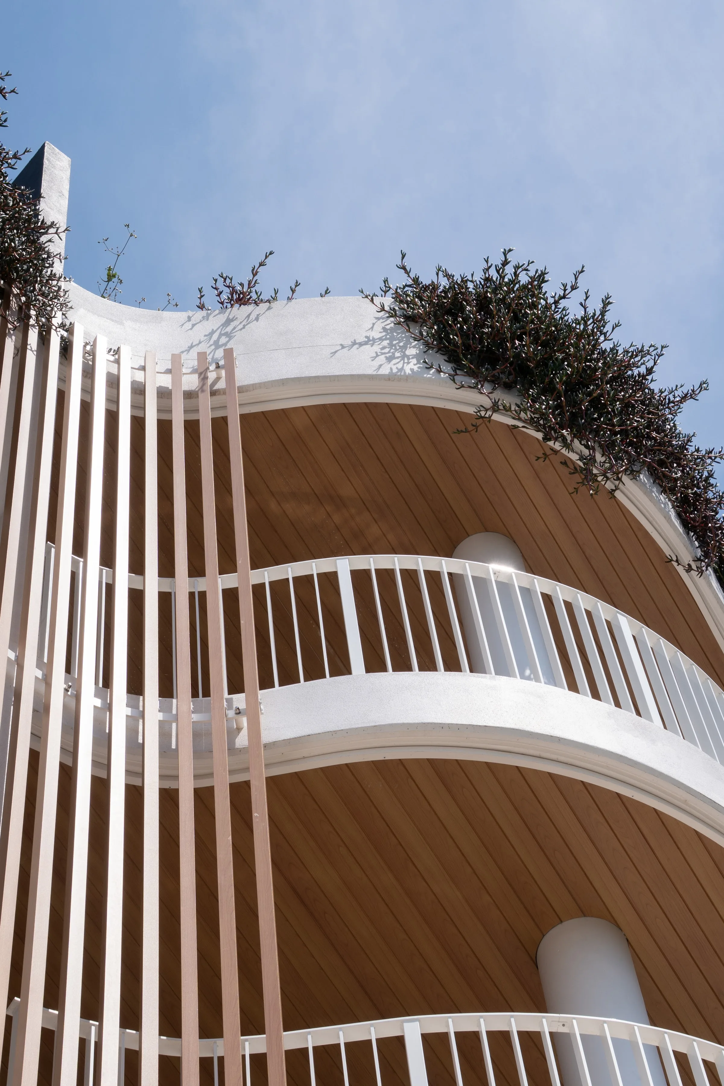 Balcony curve detail